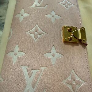 Iconic Fashion Embossed Monogram Agenda Notebook - Pink w/ Gold Lock